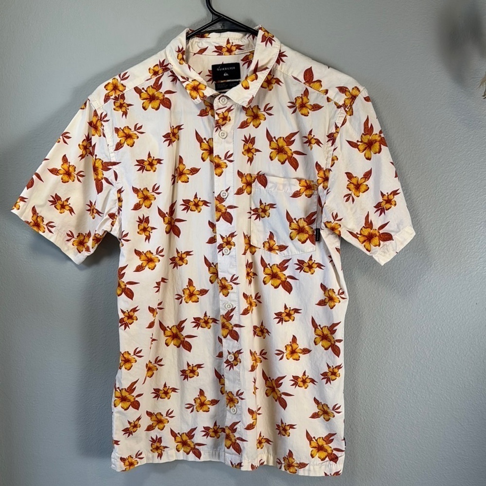 Boys Quiksilver floral Aloha/hawaiian shirt sleeved button front shirt